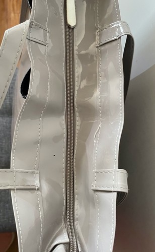 Marina Galanti Shiny Grey PVC Zip Tote/Shopper/Handtasche mit Innentasche mit Reißverschluss - Bild 2 von 6