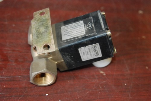 Burkert, 0256-A-7/16, FPM BR, NPT1/2 PMAX 7PSI, 120V, 60Hz, 12W, Brass Valve NEW - Afbeelding 4 van 4