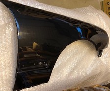 MERCEDES E-CLASS W210 1999-2002 O/S (RIGHT) FRONT WING - PAINTED COLOUR CODE 197