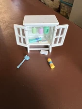 vtg wood Dollhouse Mini Wall white window Cabinet w Towel Bar & Accessories lot