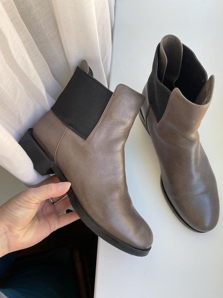 Women Clarks Boots Brown Leather 38 #7AL7