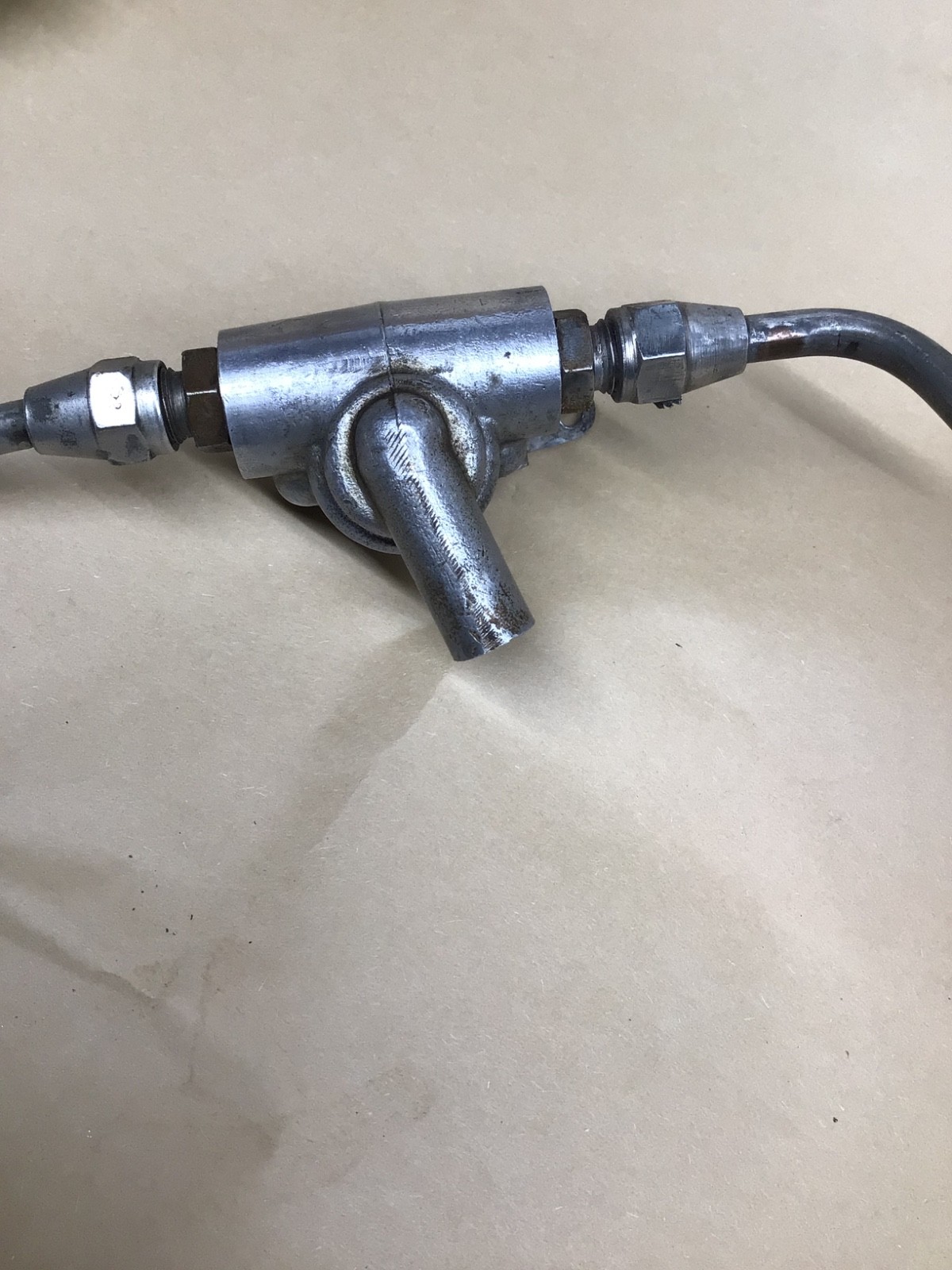 1966 - 1980 Rolls Royce Silver Shadow Wraith II Fuel Regulator Valve Pipe Line