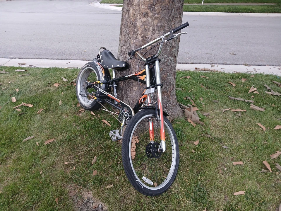 Schwinn Stingray 20" 3-Speed Orange County Choppers Bicycle - Image 3 of 4
