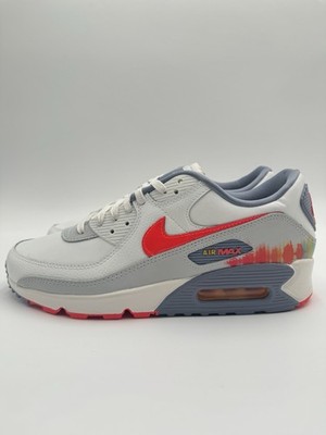 difference between air max 90 essential and premium