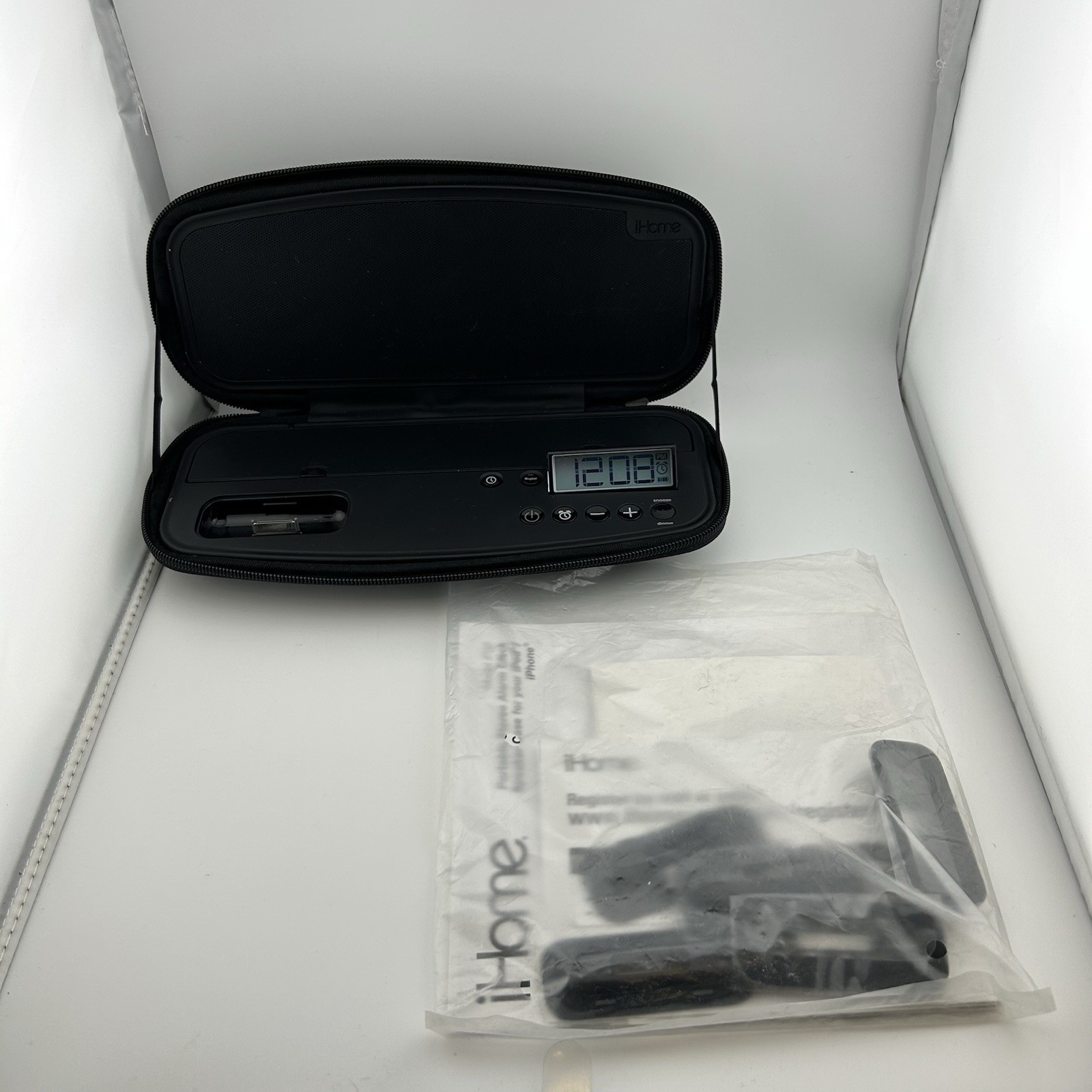 iHome iP38 Portable iPhone iPod Charger Speaker Stereo Alarm Clock w/ Manual Etc