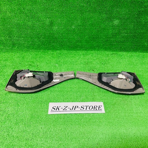 Toyota Genuine Estima GSR50W ACR50W AHR20W Tail Lights Rear Lamps Set JDM Used - Picture 6 of 8