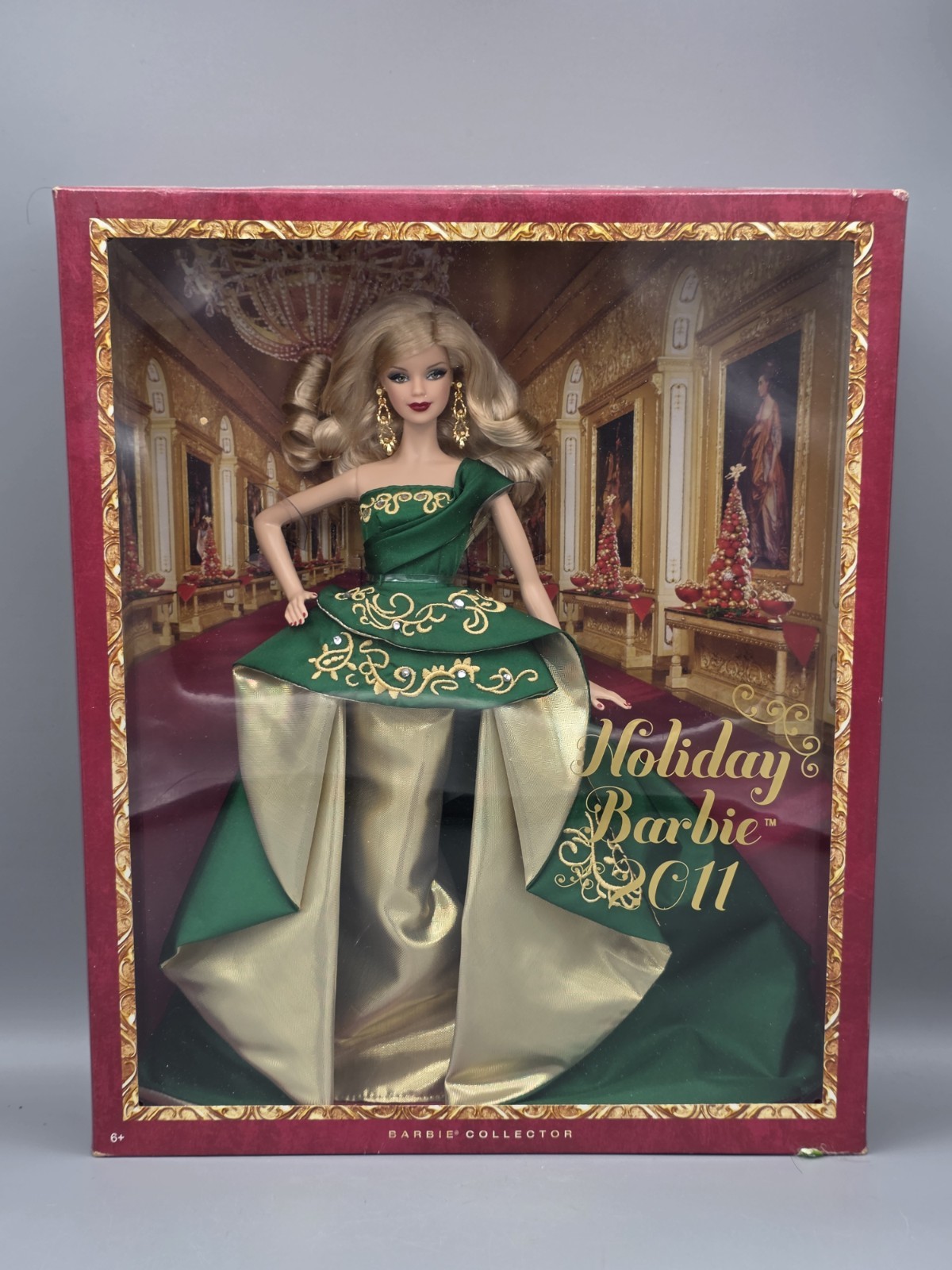 BARBIE 2011 Collectible Holiday Blonde Doll BRAND NEW IN BOX