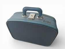 Vintage 1960  s Mid Century Blue Hardshell Mod Travel Smart Suitcase/Luggage