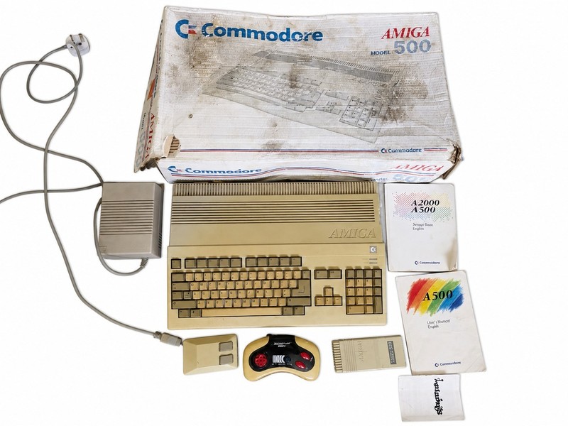 Commodore Amiga 500 Vintage Desktop Computer System with Original Box