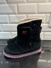 Sorel Rylee waterproof boots in black suede with rainbow stars Size 4 Youth Girl
