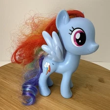 Hasbro My Little Pony Friendship is Magic Mane Rainbow Dash Classic Figure 2016
