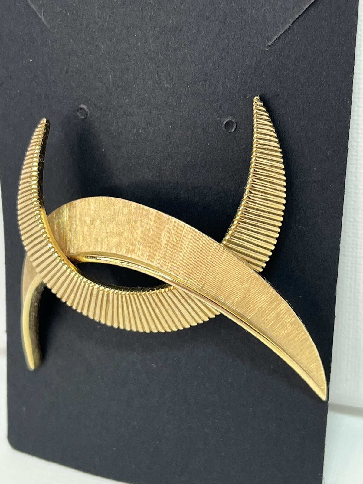 Vtg interlocking Double Crescent Moons Brooch CRO… - image 4