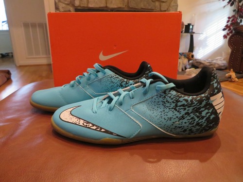 Nike Bombax Indoor Soccer Shoes 