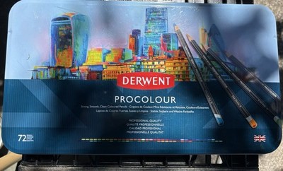 Derwent PROCOLOUR 72 pc. colored pencil Set.