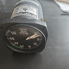 511-4-3 (Alt: 96-380014-3) Instruments Inc. Dual Tachometer Indicator (Worn F...