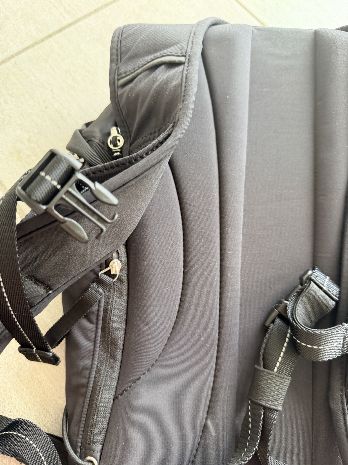 Lululemon Running Backpack Lightweight Trail Run … - image 7