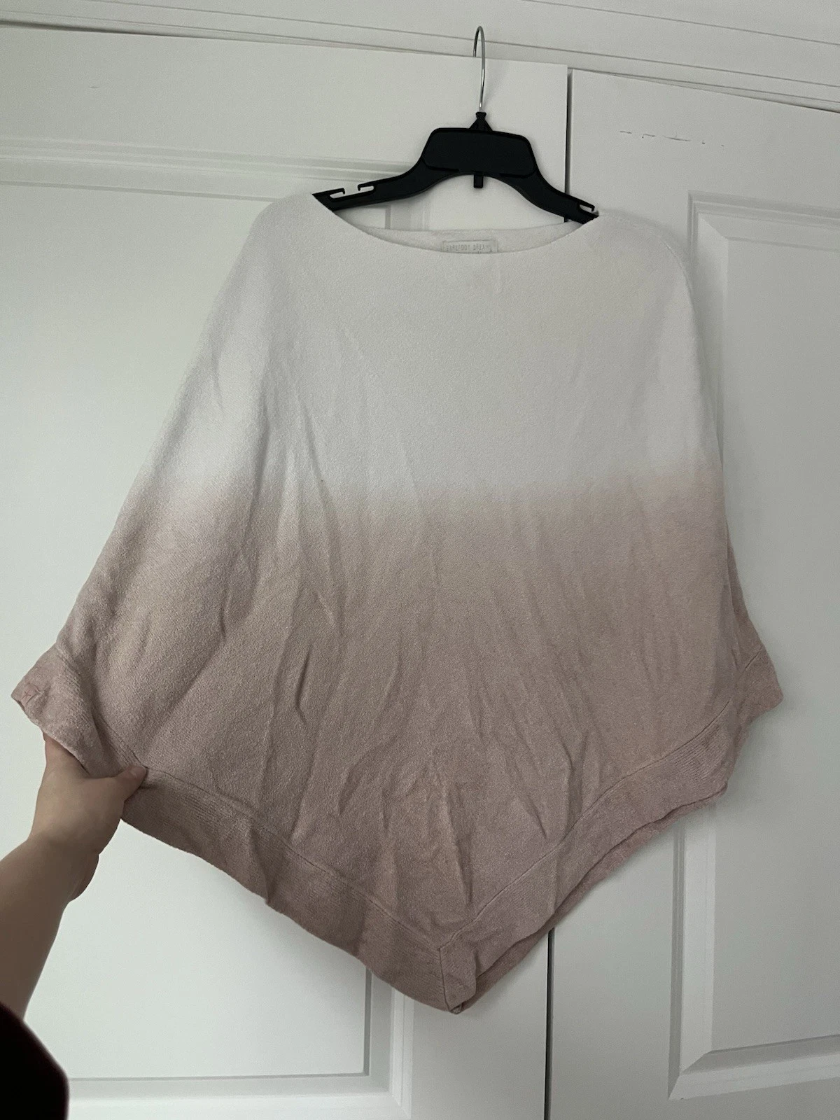 BAREFOOT DREAMS CozyChic Ultra Lite Poncho Soft Pink Ombre O/S