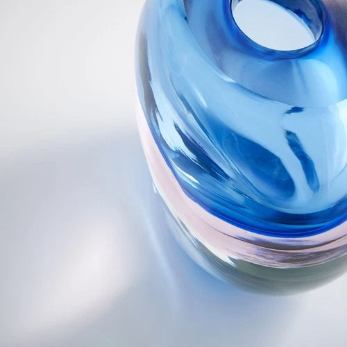 Cyan lighting - Oxblend - Vase - 5.5 Inches Wide by 5 Inches High - Picture 4 of 4