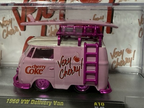 1:64 CHASE M2 Machines 1960 VW Delivery Van Cherry Coke Pink 1 of 750 - Picture 10 of 11