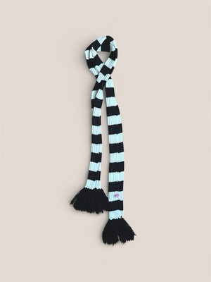   ˙  Vintage 2000s black & white striped skinny scarf Whimsy Goth