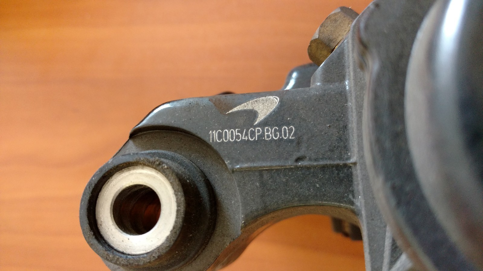 MCLAREN MP4-12C PASSENGER RIGHT SIDE E BRAKE CALIPER OEM 11C0054CP