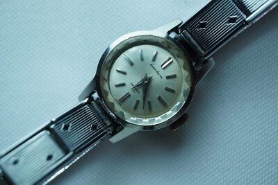 LADY SEIKO SOLAR 10-0120 DIASHOCK VINTAGE 17 JEWELS MANUAL WATCH 