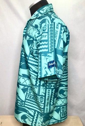 Camisa NHL San Jose Sharks Azul Teal Mediana Tiki Camp Patrón Tapa Hawaiana SGA - Imagen 10 de 11