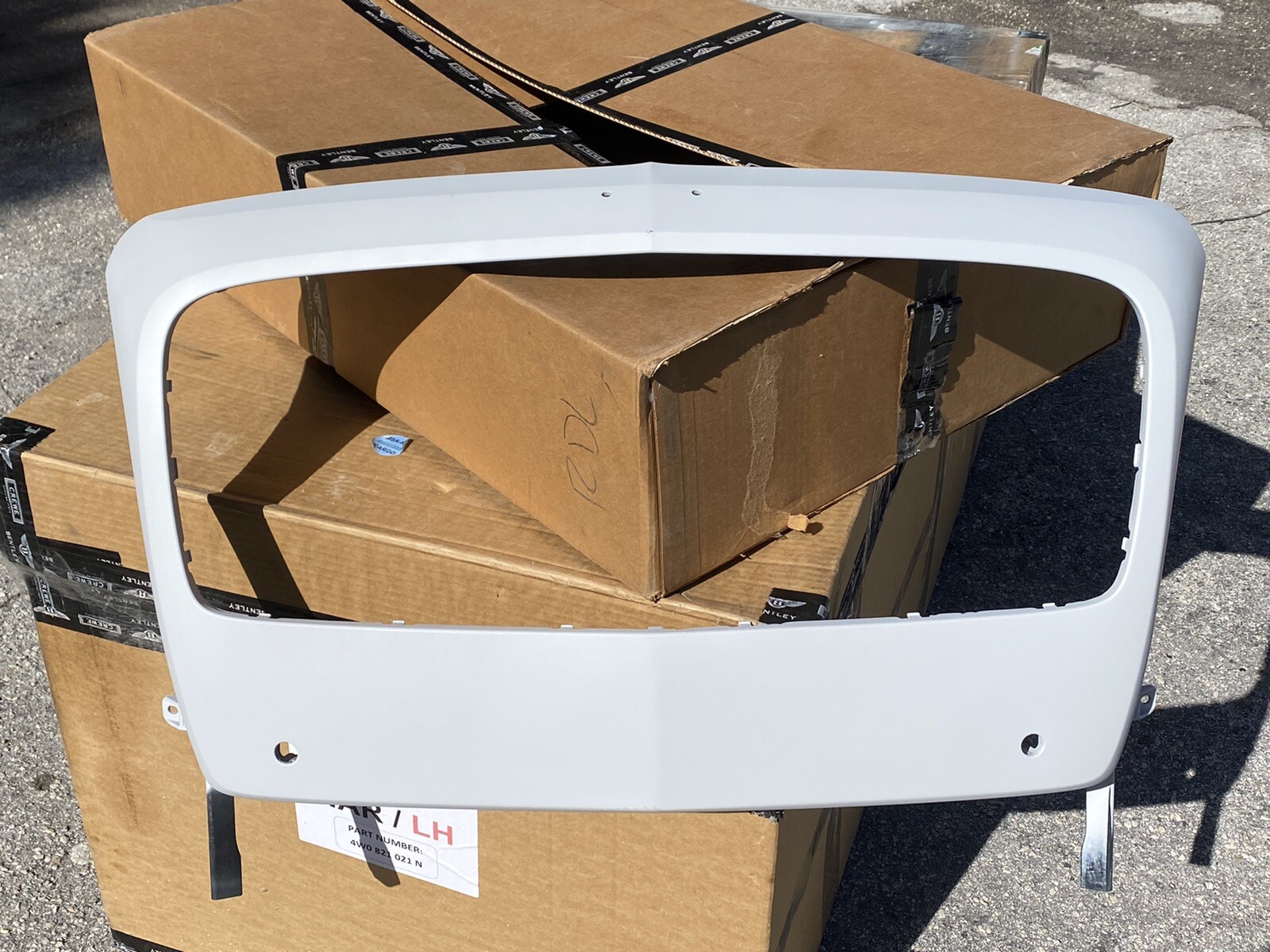 2013-2018 Bentley flying spur front grill surround