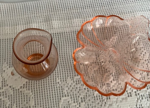Vintage Lefton Pink Miniature Blown Glass Vase & Jeannette Pink Shamrock Dish - Picture 8 of 9