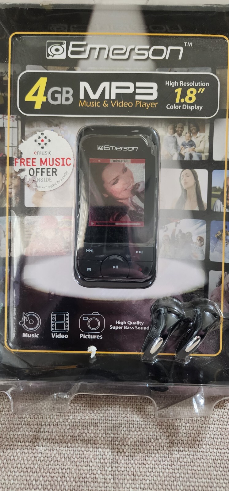 Emerson EMP4144 4GB MP3 Music & Video Player 1.8" Color Display