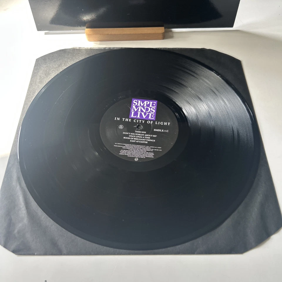 SIMPLE MINDS "LIVE IN THE CITY OF LIGHT" 1987 2 x VINYL LP VG+/VG+ - Image 4 of 4