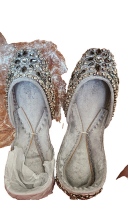 Ujaala: Juttis & Khussas ,Women's Slip On Traditional Handmade - CHOOSE YOU SIZE