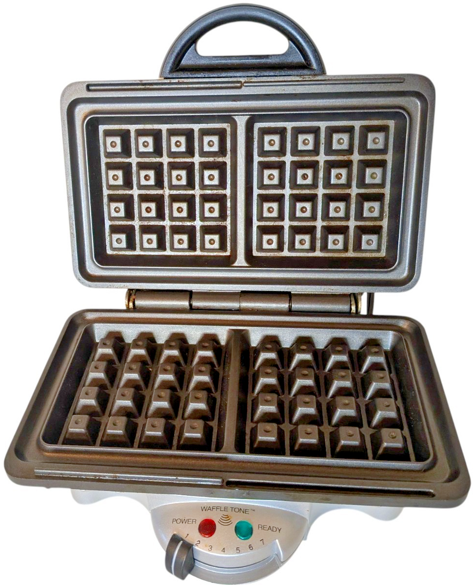 ワッフルメーカー　VillaWare UNO Belgian Waffler VillaWare Uno Belgian Waffle Maker Model 2000 Double Waffle Iron