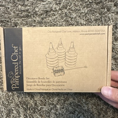 The Pampered Chef 1585 Four Piece Decorator Bottle Set New!