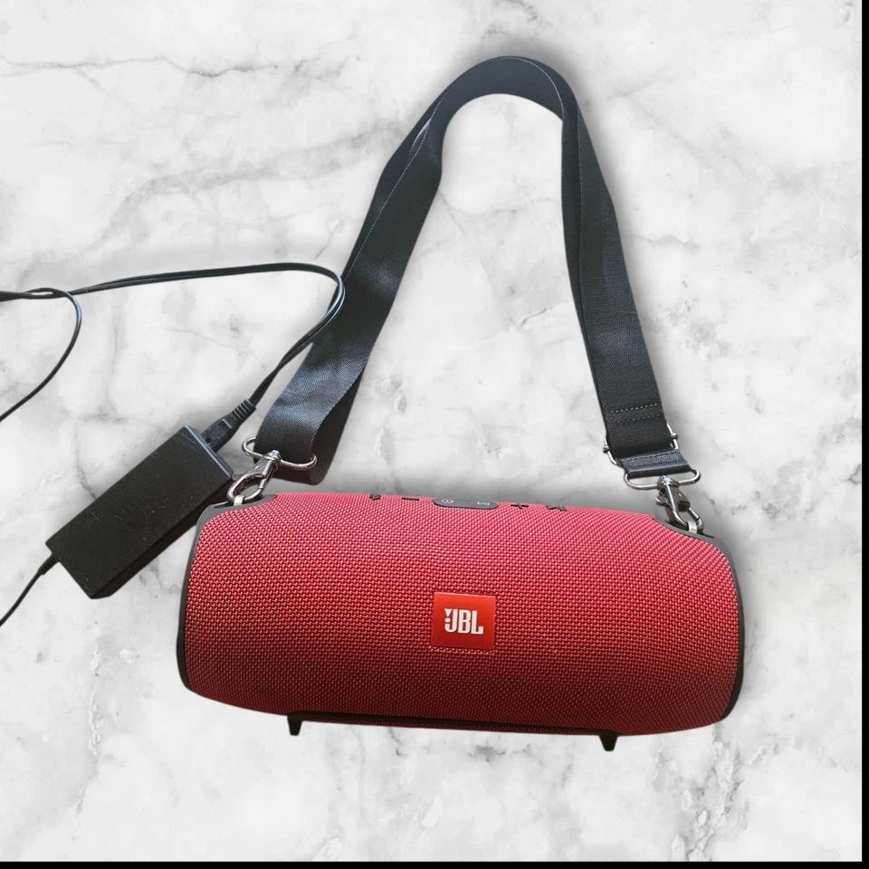 Altavoz Bluetooth JBL Xtreme Gen 1 Rojo Impermeable Batería Nueva, Correa, Cargador Foto 2 de 4