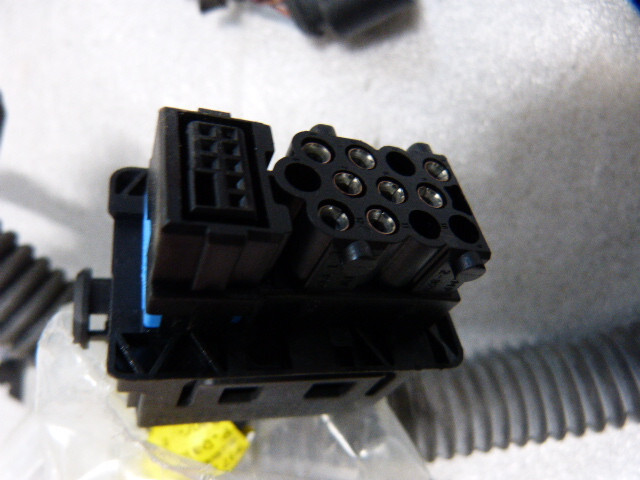 Picture 4 of 6