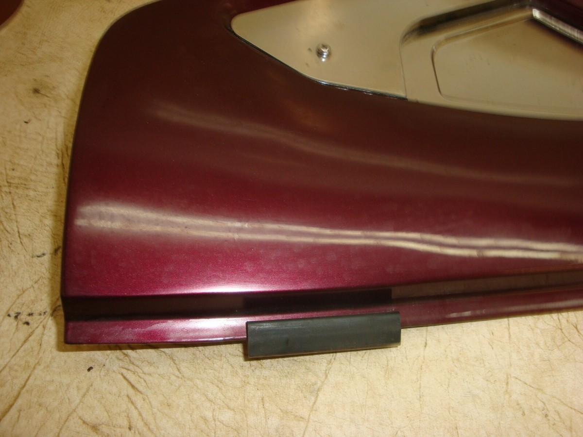 Plastique Intérieur Pour Yamaha XVZ 1200 Venture 1984 - Occasion - Réf. 115940