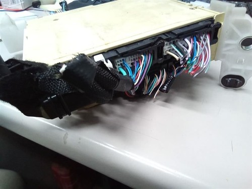 Chassis ECM Multiplex Network Body Control Fits 19 LEXUS ES350 804818 - Picture 4 of 12
