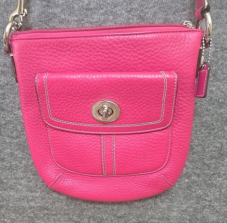 coach crossbody bags for travel Outlet Colton Bag 19 In Signature Canvas Crafted of Signature canvas and smooth leather it features an outside zip pocket with two credit card slots for easy access to essentials COACH Crossbody Bags for Women