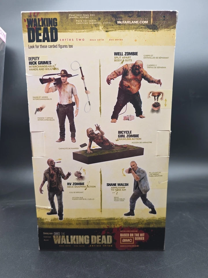 The Walking Dead Bloody Zombie упаковка 3 шт. McFarlane Toys Well, RV и Bicycle Girl - Изображение 2 из 2