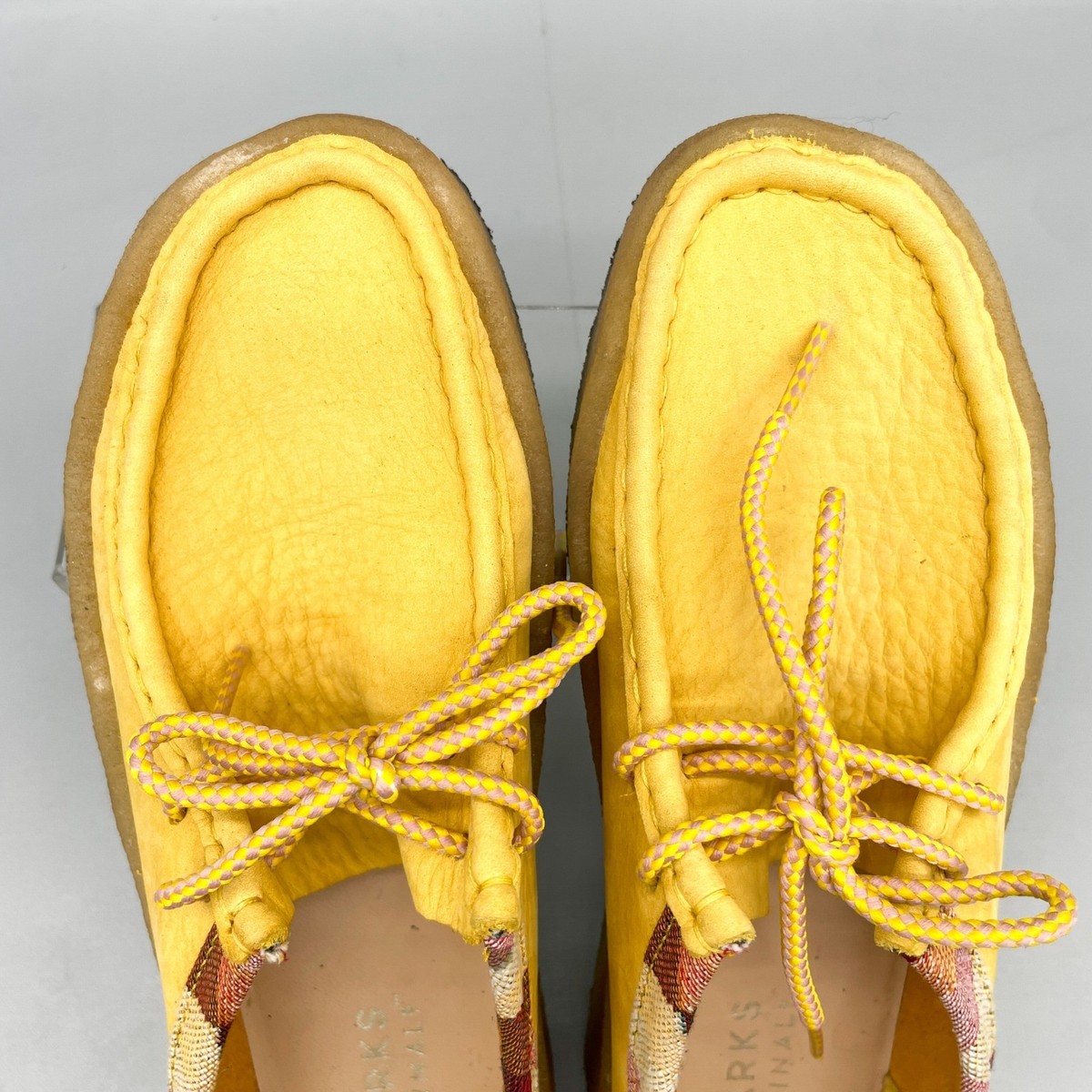 Clarks Womens 8.5 Originals Wallabee Cup Yellow Leather Plaid Trim