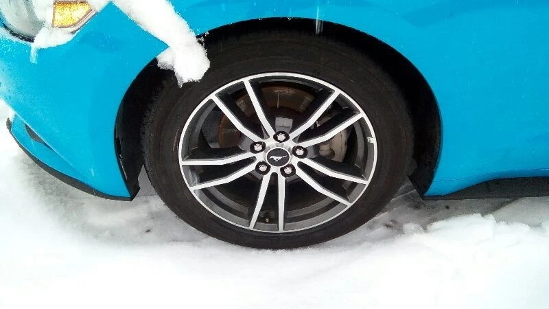 Rotor de freno de disco trasero de Ford Mustang 2017 5027672 Foto 4 de 4