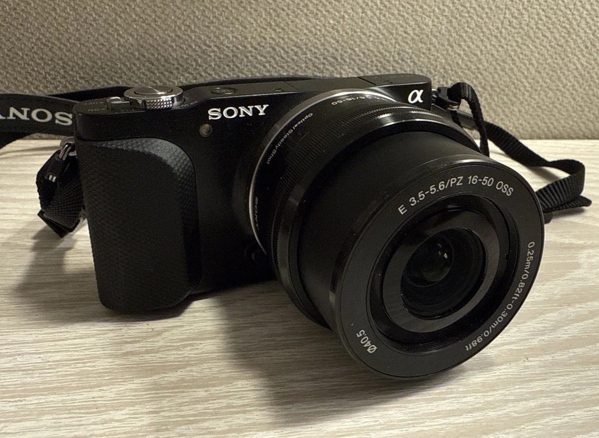 SONY ソニー NEX-3N カメラ SELP1650 Sony Alpha NEX-3N 16.1MP Digital Camera with SELP1650 16
