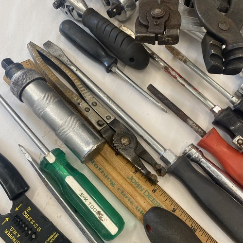 Large Lot of Sockets/Pickle Forks/Pliers/Screwdrivers and MORE sh6819 - Bild 4 von 8
