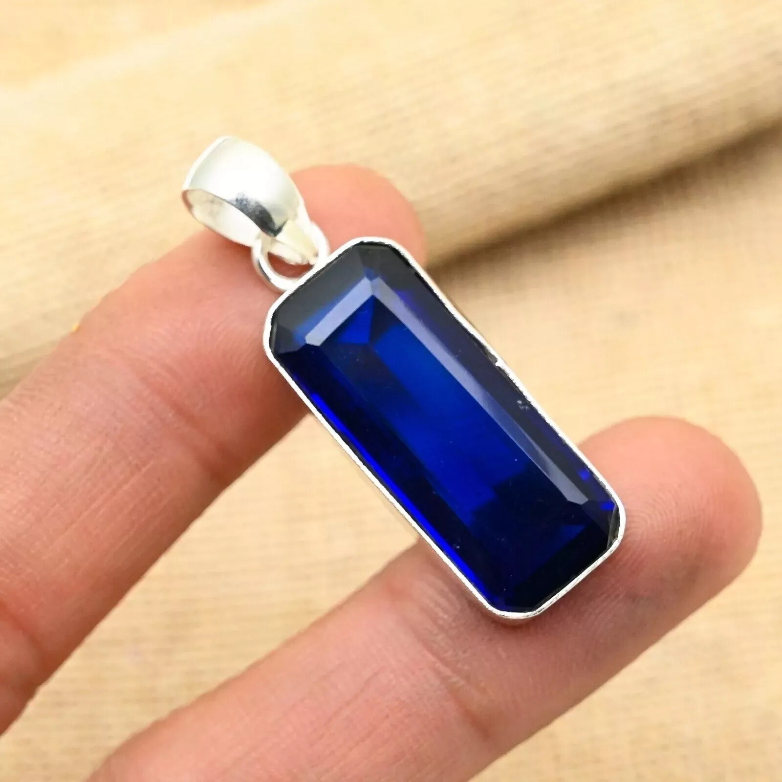 21ct Natural Blue Sapphire Emerald 925 Sterling Silver Pendant Gemstone Jewelry