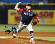 BOSTON RED SOX HECTOR VELAZQUEZ SIGNED BOSTON RED SOX 8X10 PHOTO W/COA