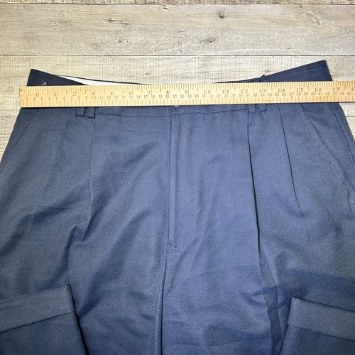 Greg Norman Performance Navy Blue Pleated Cuff Golf Pants Size 34x32 - Picture 6 of 7