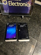 Blackberry Z30 Black-LOT OF 2-UNKNOWN CARRIERS-CRACKED SCREENS
