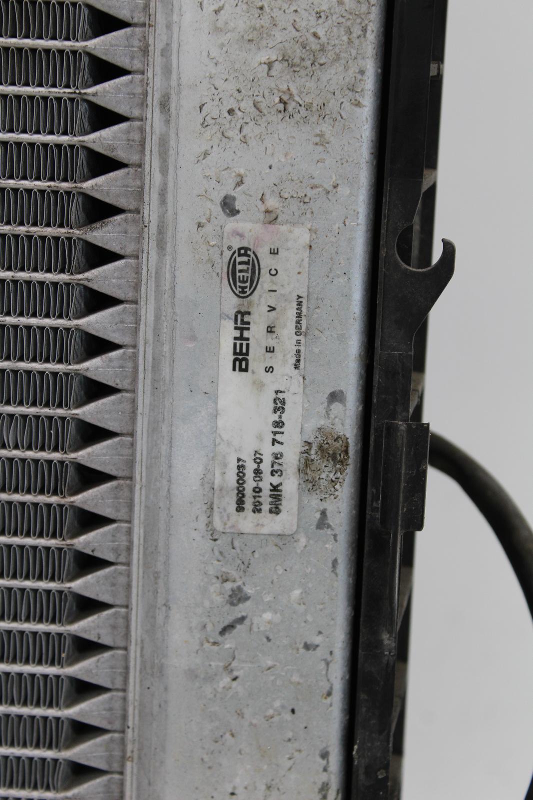 Range Rover L322 4.4 V8 Petrol Engine Cooling Radiator 