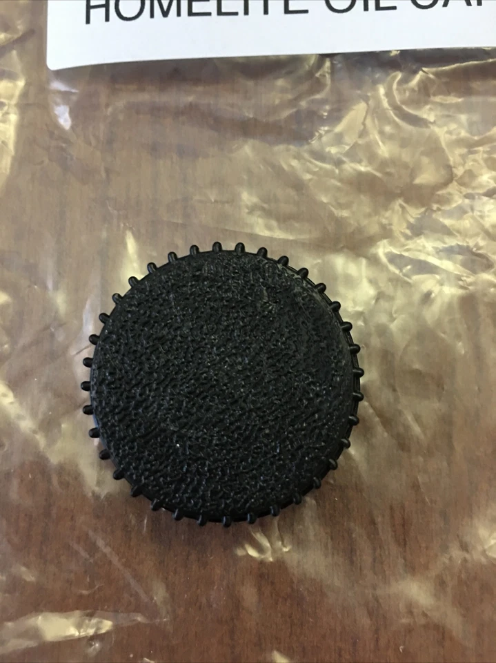 NEW OEM HOMELITE OIL CAP A70446 Lot Of 2 - Image 4 of 4